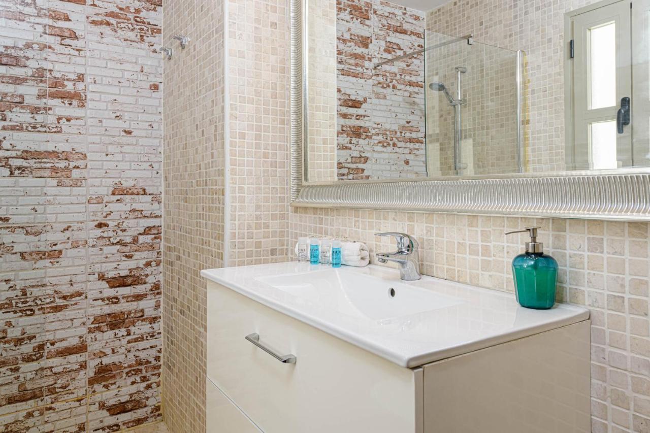 Wintowinrentals Genial Apartamento, Centrico Y Silencioso Málaga Eksteriør billede
